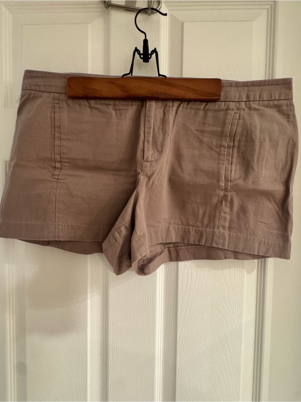 Women’s GAP Casual Linen Shorts - LAVENDAR